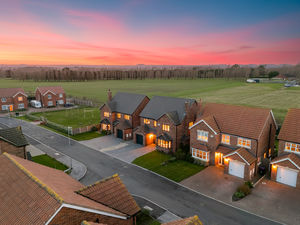 Photo 7- click for photo gallery